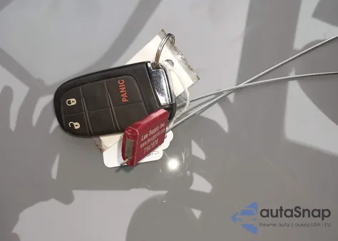 2022 Jeep Compass Latitude 4X4 from USA, damaged, VIN 3C4NJDBB1NT228740